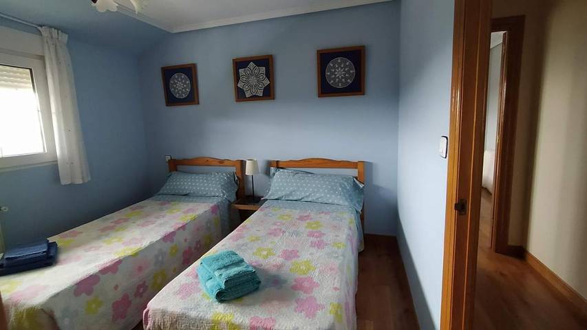 Location de vacances pour 9 personnes, avec jardin et vue à Laredo - 4