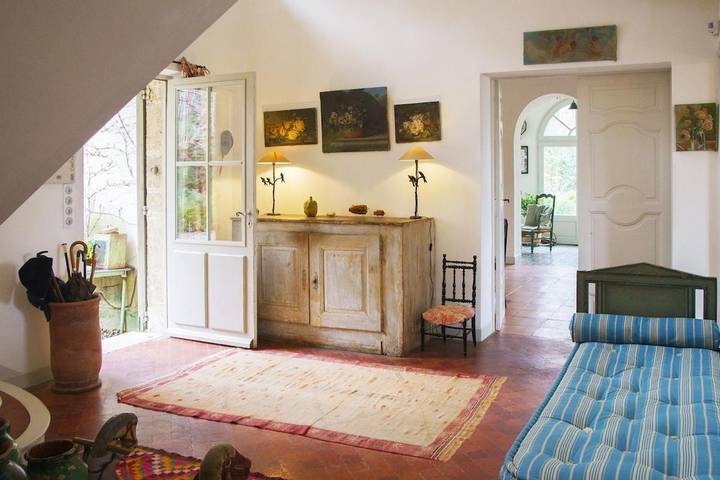 Location de vacances pour 8 personnes, avec Terrasse et Jardin ainsi que Piscine et Vue à Lourmarin