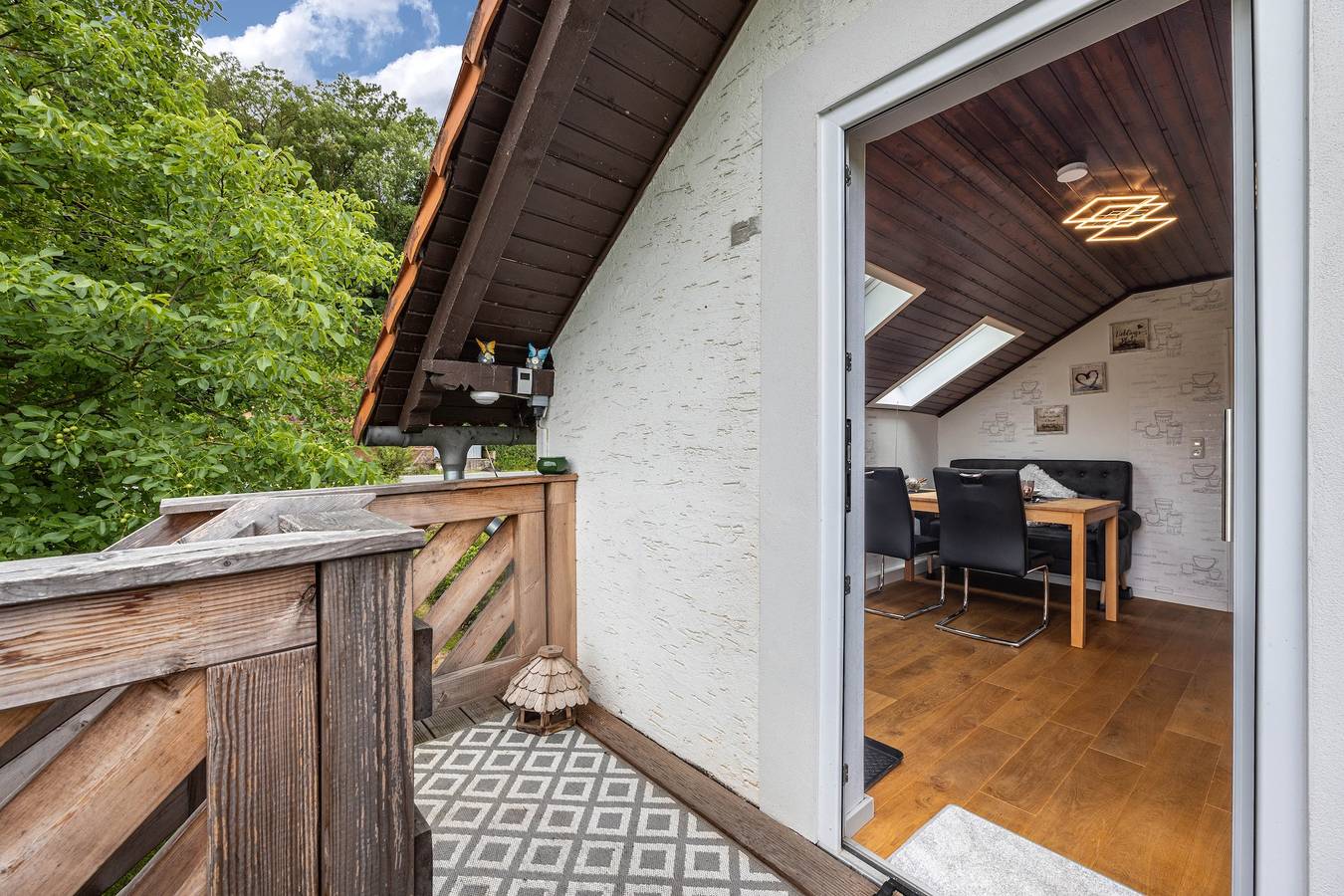 Ganze Wohnung, Ferienwohnung 'Mit Flair' mit Privatterrasse, Balkon und Wi-Fi in Trendelburg, Hessisches Bergland