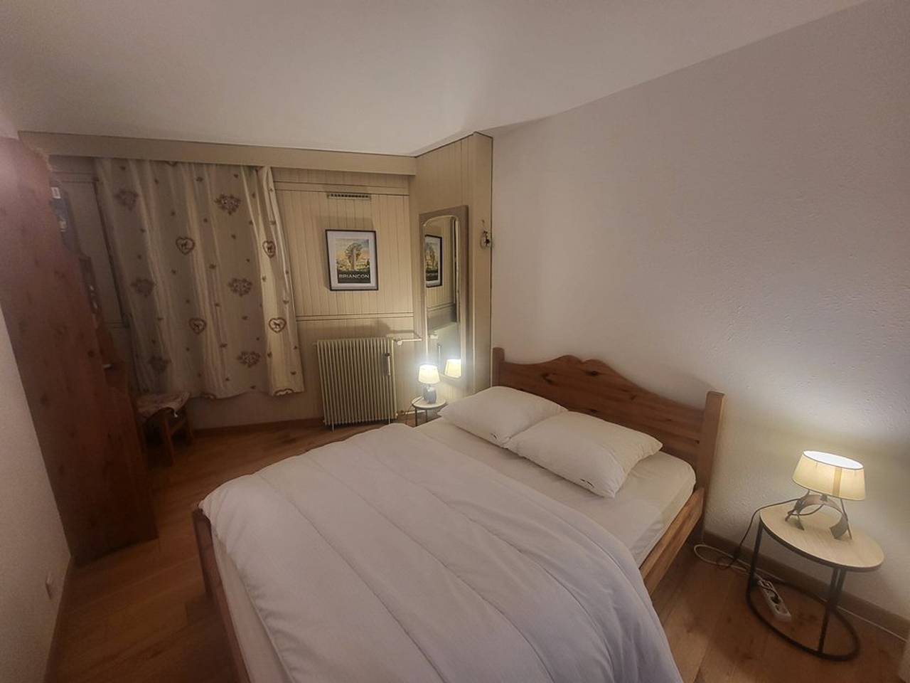 Entire apartment, Cozy 1Br Apartment with Parking, Balcony & Near Montgenèvre Slopes in Montgenèvre, Briançon region