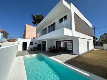 Cottage pour 8 personnes, avec jardin et piscine, animaux acceptés dans Aroeira