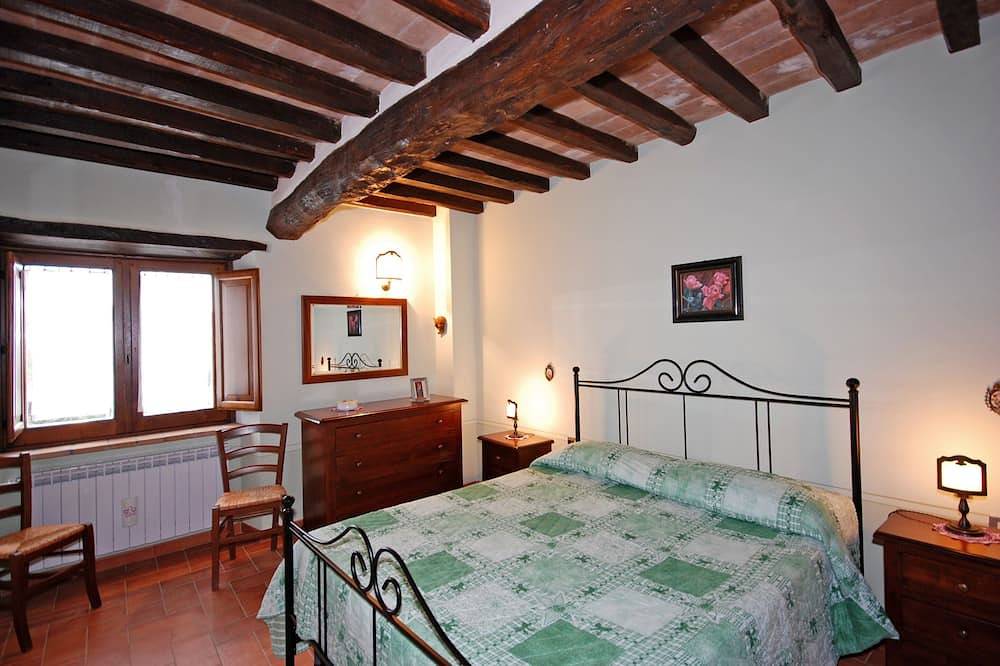 Schönes Grundstück im Grünen, 18 - 28 Personen, privater Pool in Narni, Terni Provinz