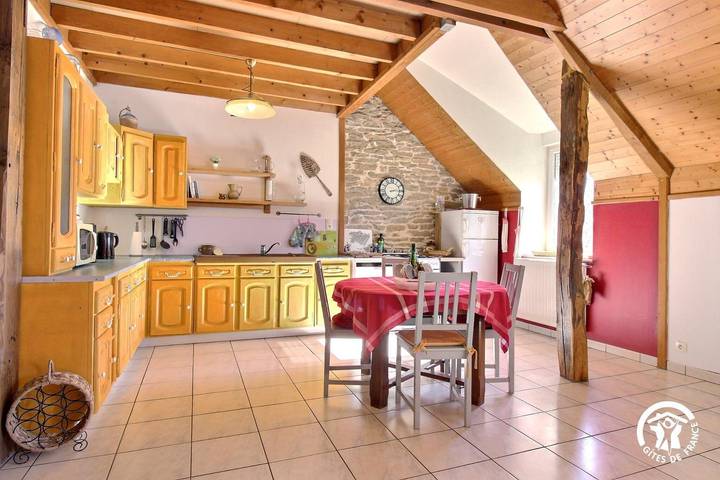 Gîte pour 6 personnes, avec terrasse et jardin à Plumelec - 2