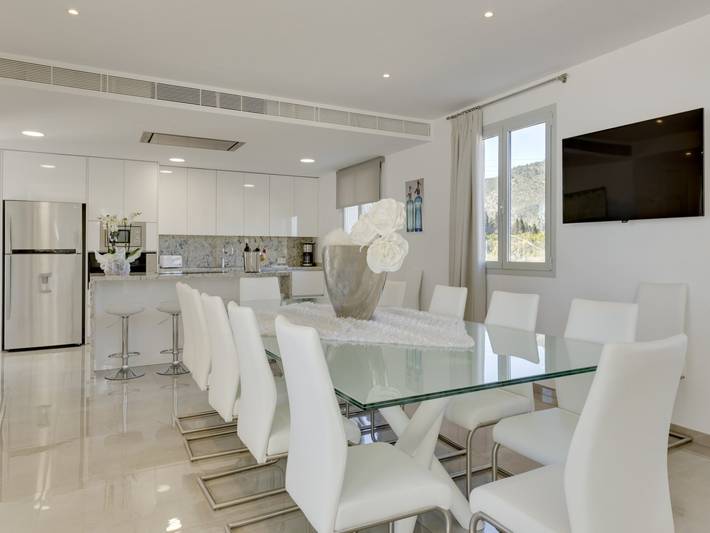 Villa für 12 Personen, mit Whirlpool und Garten sowie Pool und Terrasse auf Mallorca Inselmitte - 3
