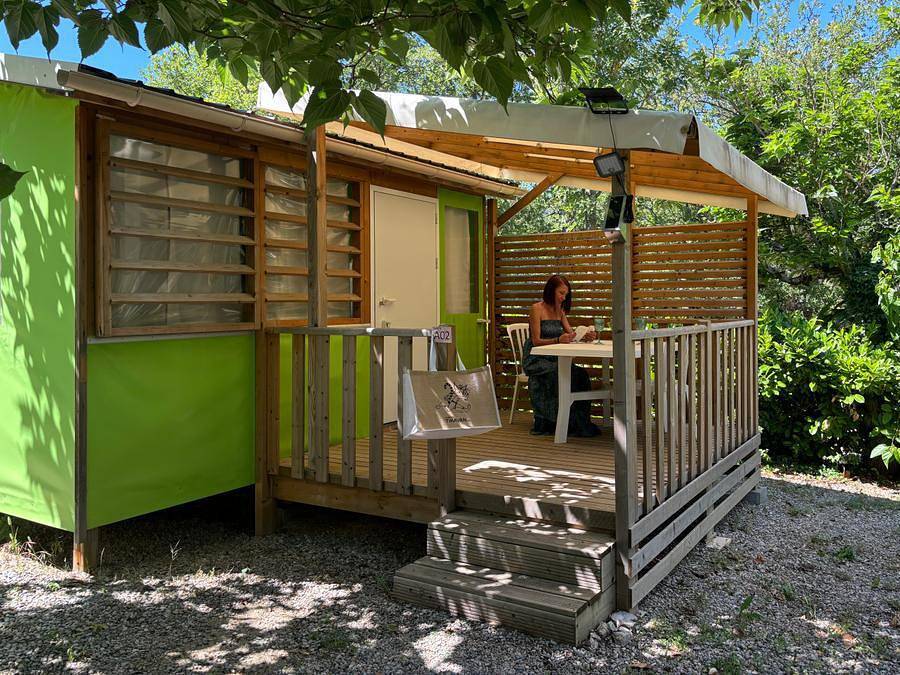 Camping Tikayan Saint Clair - Mobilhome 2 personnes - Tithome Eco. in Moustiers-Sainte-Marie, Parc naturel régional du Verdon