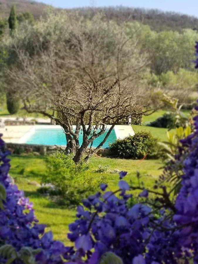 Location de vacances pour 7 personnes, avec Balcon et Terrasse ainsi que Jardin et Piscine à Rochefort-en-Valdaine