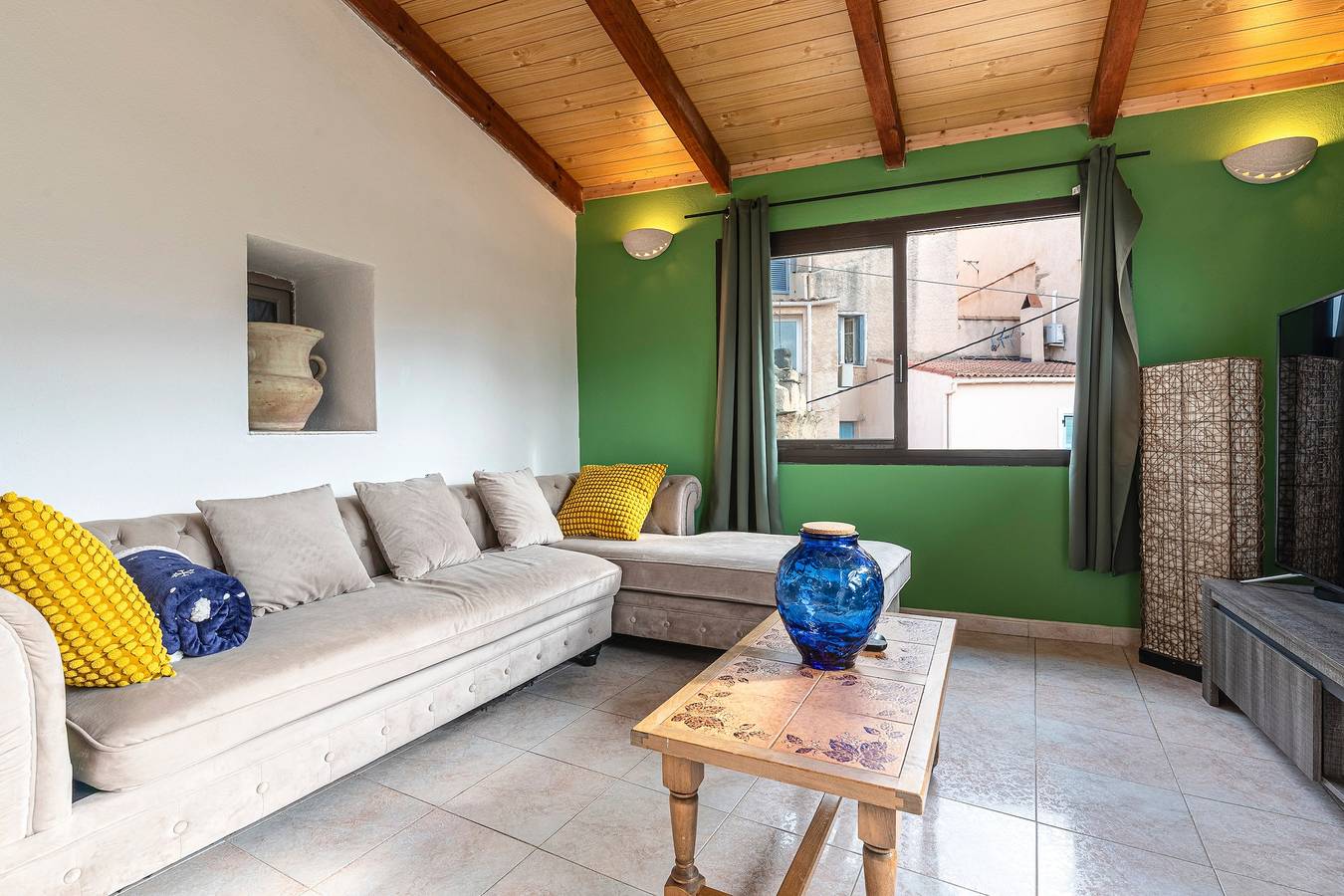 Ganze Wohnung, Hameau de Praoli - 5 km de la plage in Aregno, Calvi und Umgebung