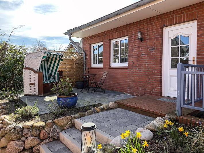 Ganze Wohnung, Haus Frisia Bungalow Frisia 1: 46 m² für 2, Terrasse, Wlan nahe Strand 500 m in Norddorf, Amrum