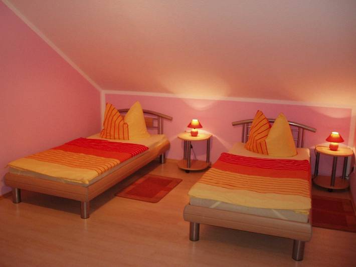 Ganze Ferienwohnung, Fewo Kluge, 100m zum Strand, mit Strandkorb, mit Wlan - Ferienwohnung in Ostseebad Karlshagen, Karlshagen