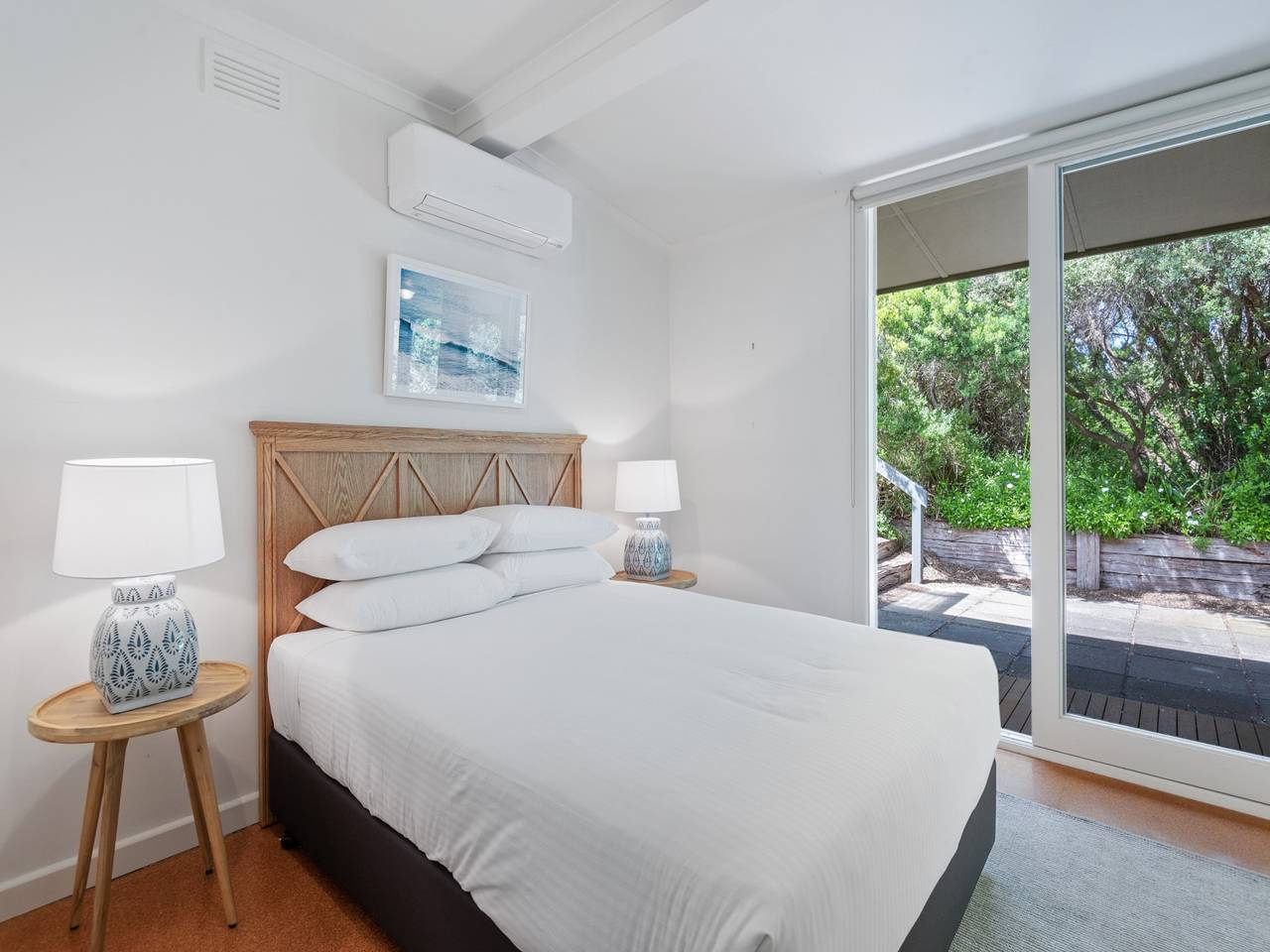 Entire apartment, Spacious Coastal 4-Bed Steps from the Sand in Melbourne, Mornington Peninsula