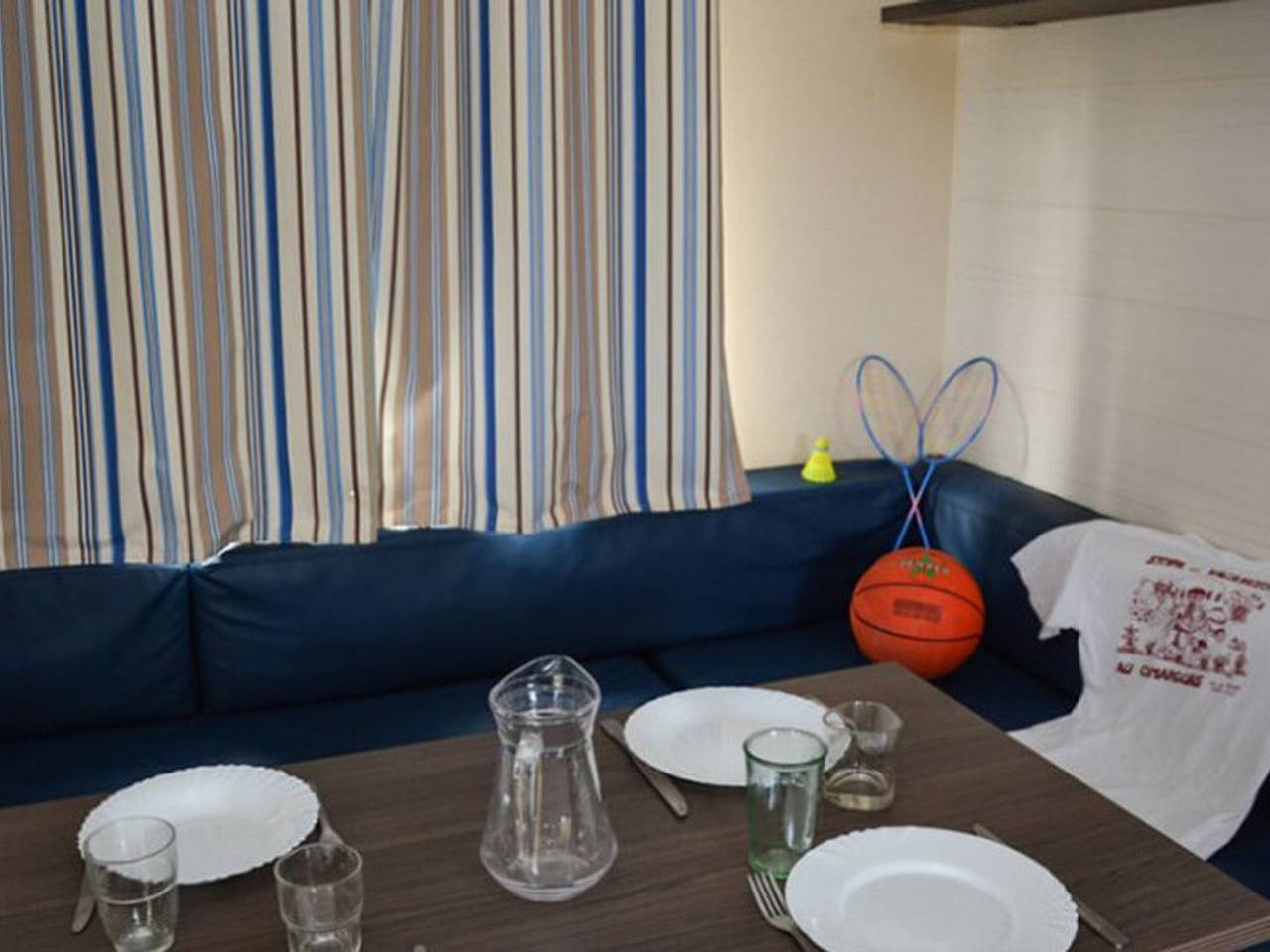 Mobile home with terrace - 6 guests in Lattes, Côte d'Améthyste