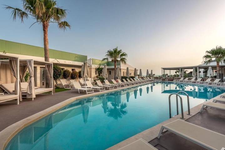 Hôtel pour 2 personnes, avec piscine ainsi que terrasse et sauna