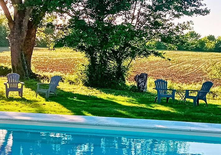 Chambre d’hôte pour 2 personnes, avec piscine et terrasse ainsi que jardin et vue à Lempaut - 3