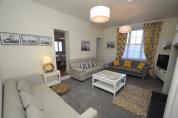 Vacation Rental for 10 Guests in Christchurch, Dorset, Picture 3