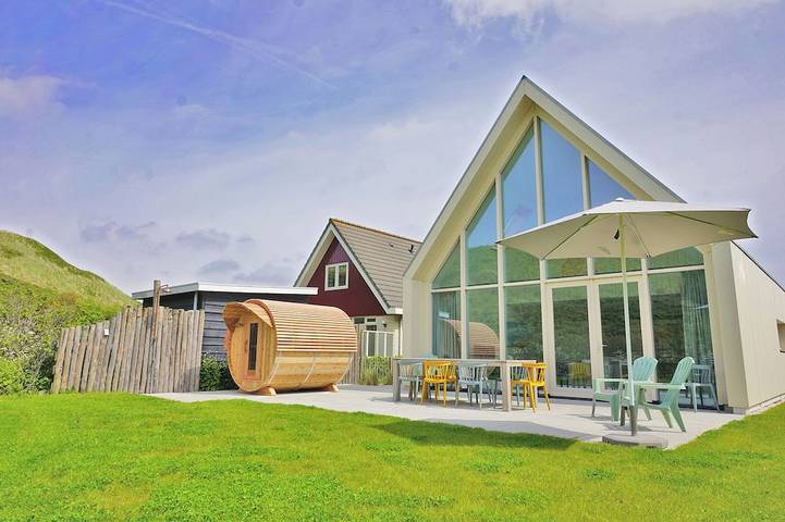 Ferienhaus für 9 Personen, mit Sauna und Terrasse sowie Garten in Nordholland