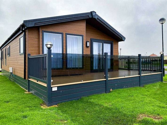 Caravan for 6 people, with garden in North Yorkshire