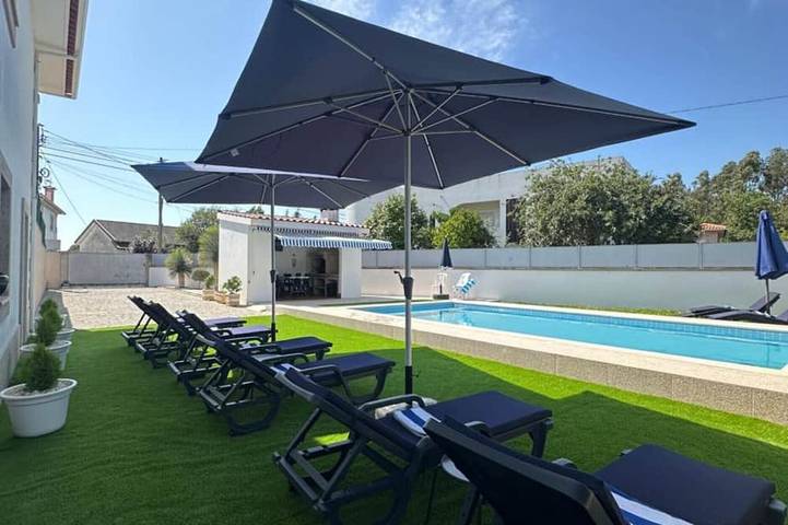 Location de vacances pour 12 personnes, avec jardin dans Tregosa