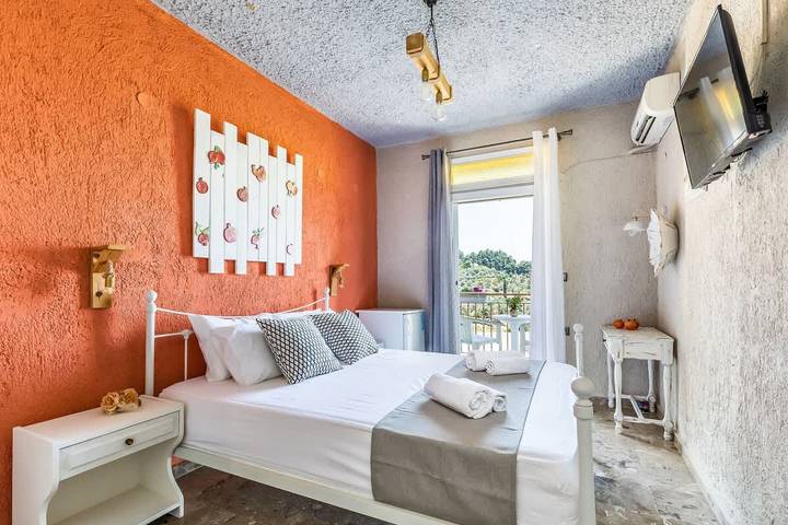 Ferienwohnung für 2 Personen, mit Garten und Pool, mit Haustier - 1