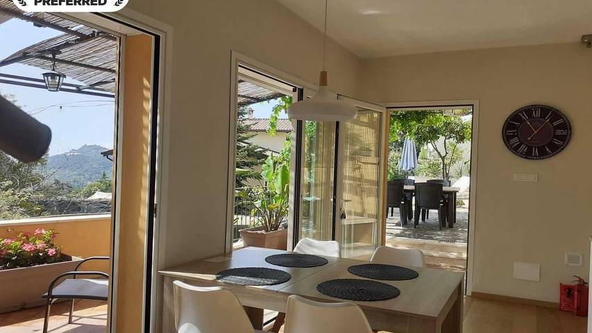 Ferienhaus für 4 Personen, mit Terrasse und Garten sowie Pool - 1