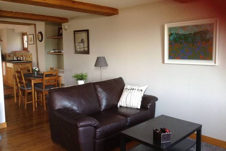 Gîte pour 4 personnes, avec balcon à Eus - 4