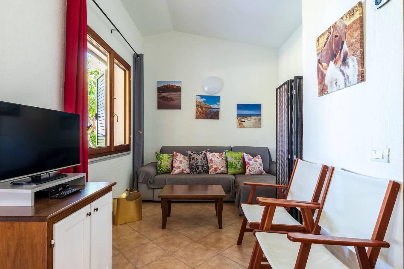 Villa 'Azzurra' con vistas al mar, Wi-Fi y aire acondicionado in Abba Urci, Tertenia