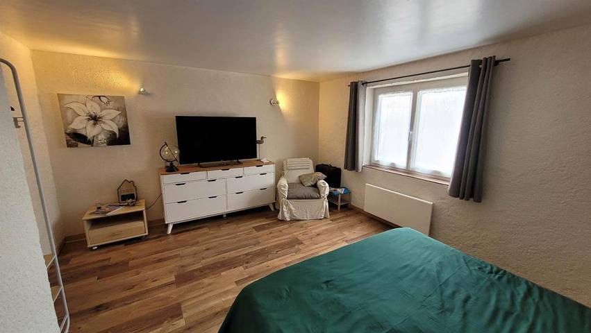 Gîte pour 4 personnes, avec jardin ainsi que vue et piscine dans Saint-Michel-de-Bannières - 4