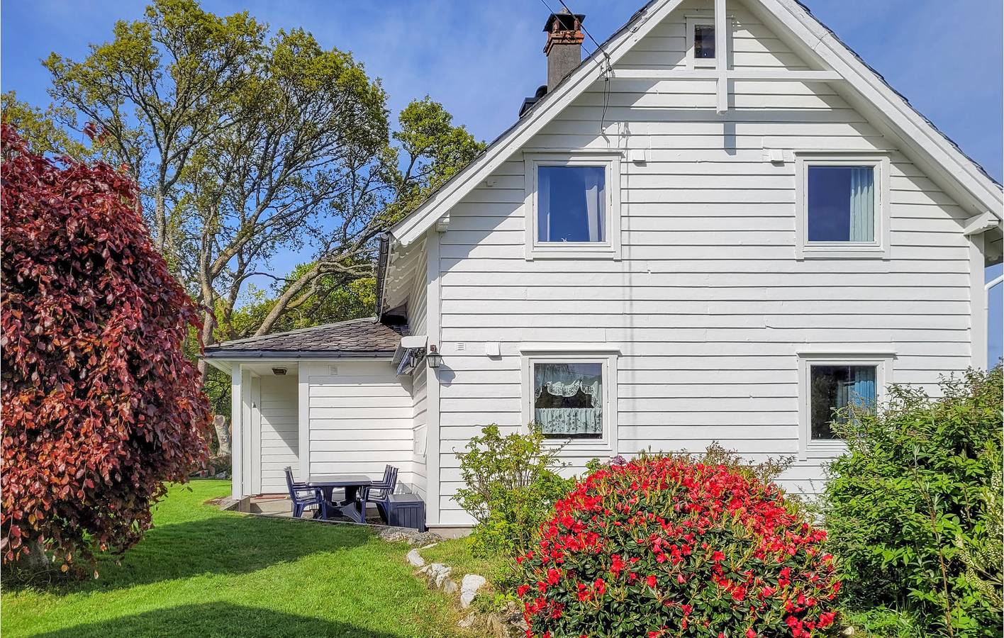 Ferienhaus für 8 Personen mit Terrasse in Tysnes