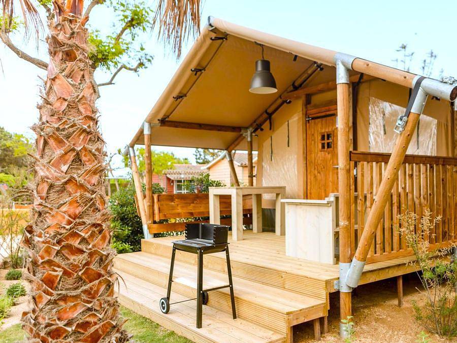 Camping Del Mar - Tienda de lona y madera 2 personas - Glamping Mar in Malgrat de Mar, Costa del Maresme