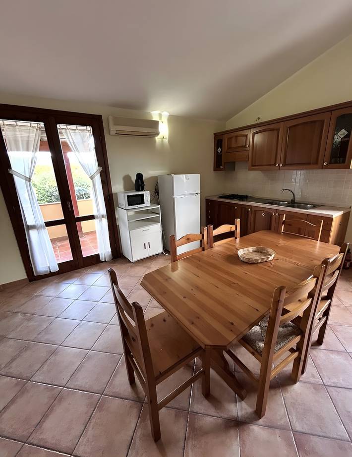 Gîte pour 4 personnes, avec balcon et jardin à Porto Pino - 4