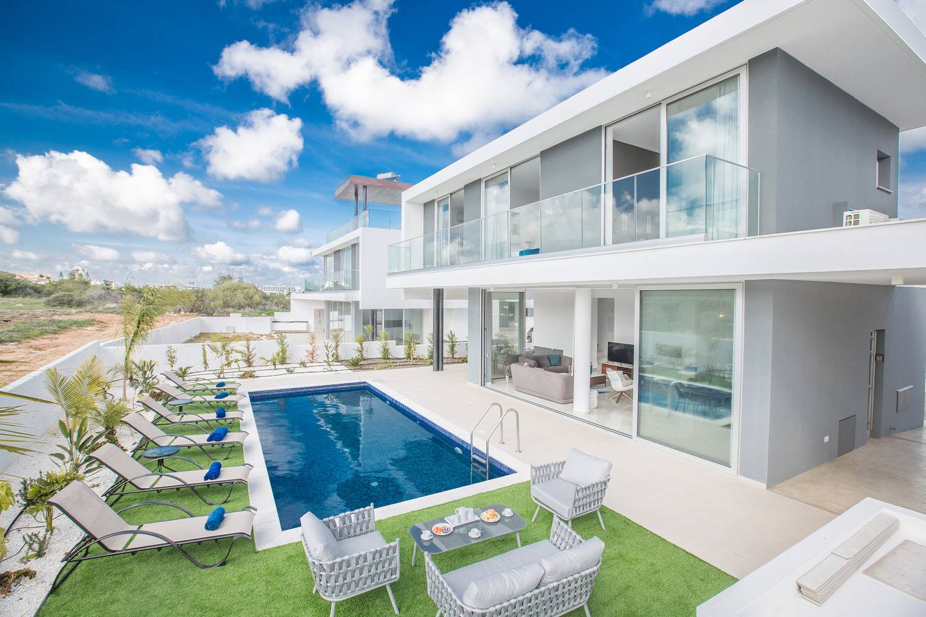 Villa Prol21,fantastic 3bdr Protaras Villa with Pool,close to Fig Tree Bay Beach in Protaras, Syd Cypern
