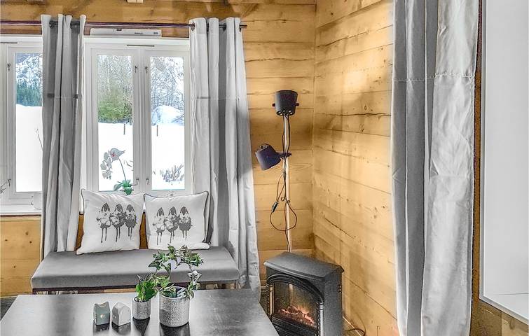 Ferienhaus für 9 Personen mit Garten in Lindås