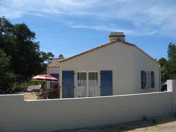 Gîte pour 8 personnes, avec jardin, animaux acceptés à Longeville-sur-Mer