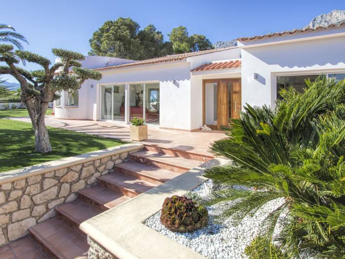 Location de vacances pour 6 personnes, avec piscine ainsi que jardin et vue dans Altea La Vieja - 2