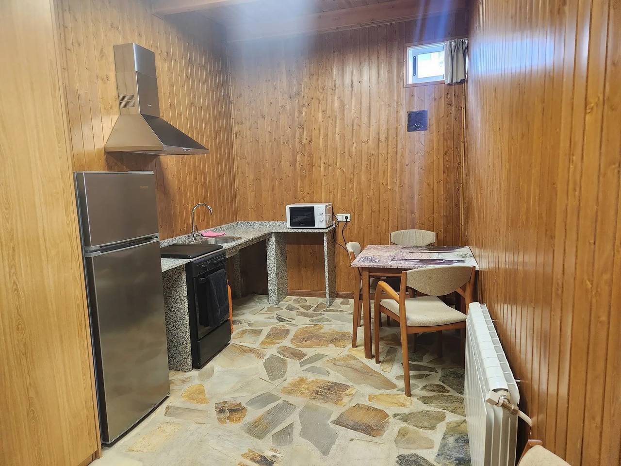 Habitación 'Casa Jardín Doble' con terraza y jardín compartidos in Monforte de Lemos, Reserva da Biosfera Ribeira Sacra e Serras do Oribio e Courel