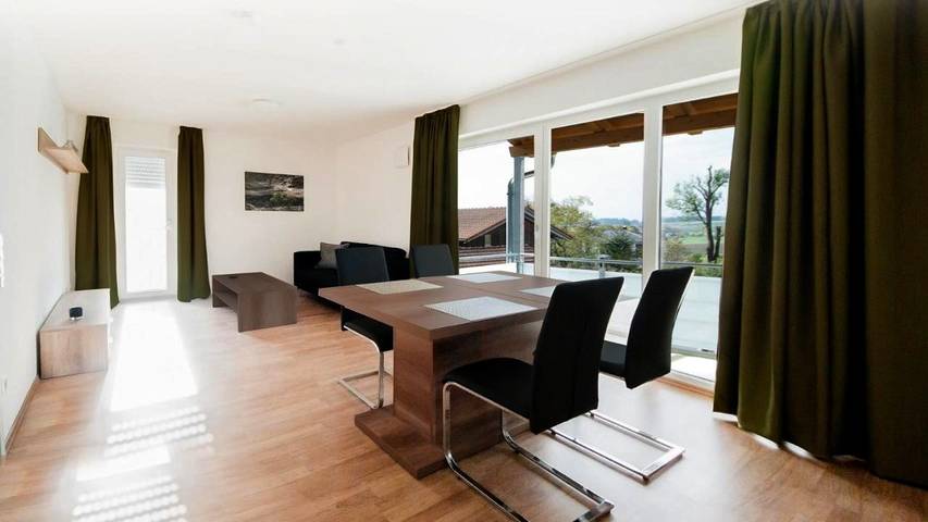 Gîte pour 4 personnes, avec Balcon et Vue à Wolfersdorf (Bavière)