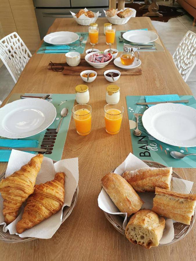 Double Room with Private Bathroom in Pleumeur-Bodou, Côte de Granit Rose