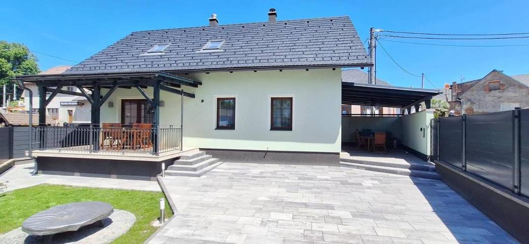 Dom wakacyjny dla 8 osób, z widok i taras w Náchod