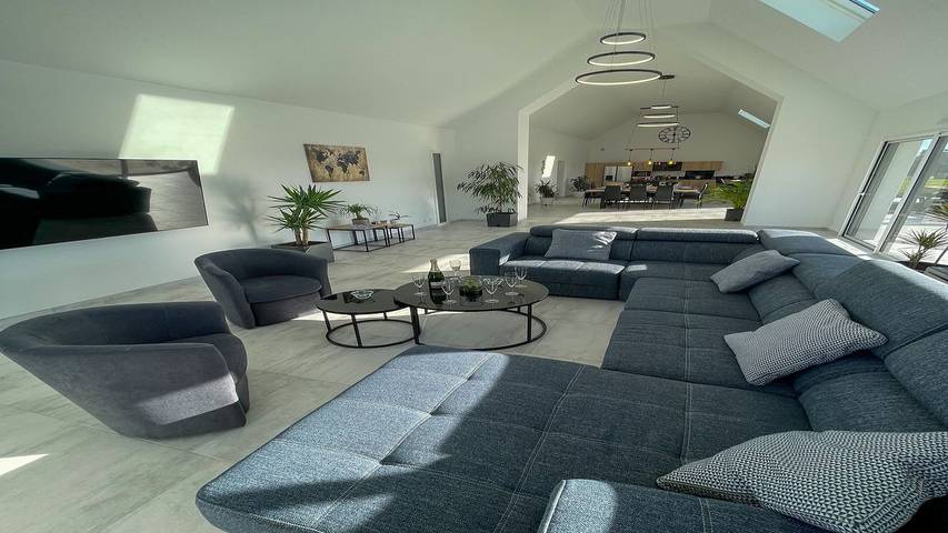 Location de vacances pour 16 personnes, avec piscine et jardin à Ploudalmézeau - 2