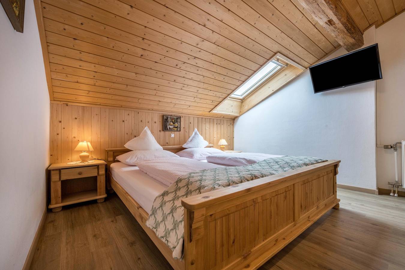 Ganze Wohnung, Ferienwohnung "Waldesruh" mit Bergblick, Balkon & Wlan in Spinges, Mühlbach