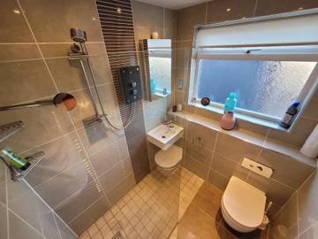 Holiday Rental for 4 People in Swansea region, Photo 3