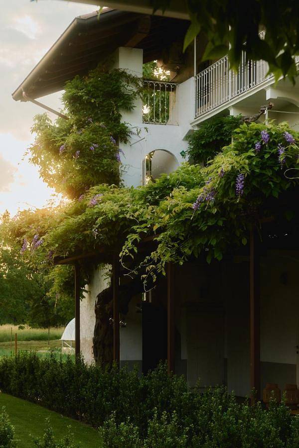 Agriturismo per 3 persone, con Balcone e Terrazza nonché Giardino e Piscina in Provincia di Novara