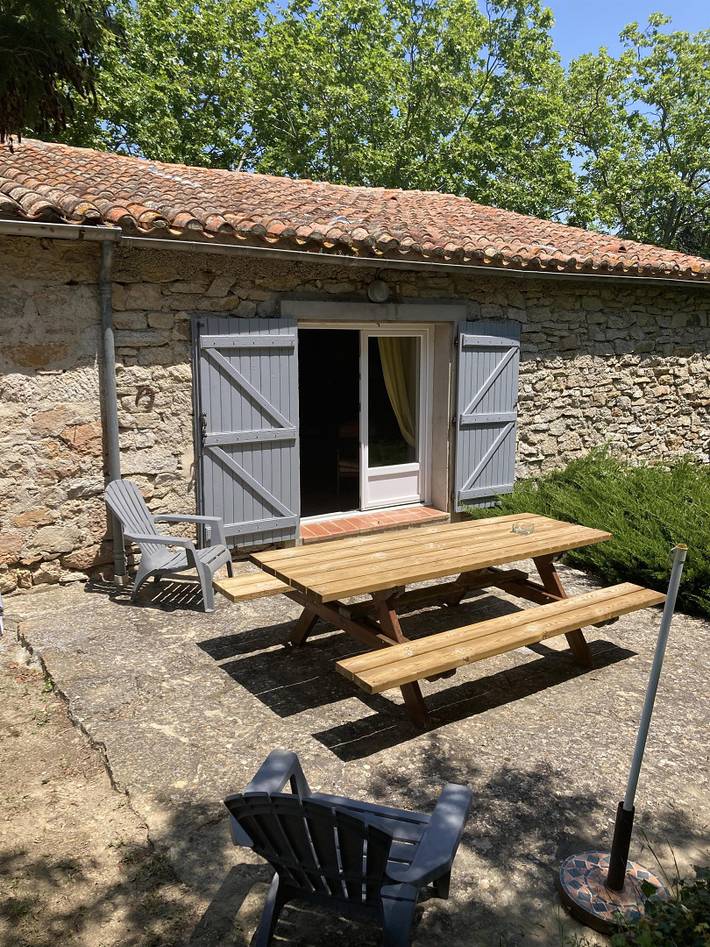 Gîte pour 5 personnes, avec jardin à Quintillan - 3