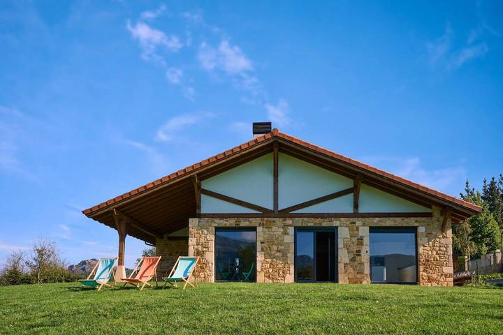Casa rural para 8 personas, con Jardín y Vistas en el País Vasco