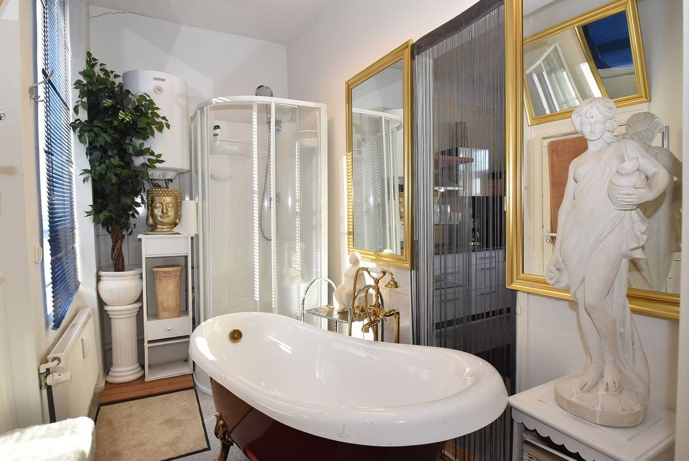 Ganze Wohnung, - Artemis - komfortable Altbauwohnung im Stadtzentrum im 4. Og in Flensburg, Flensburger Förde