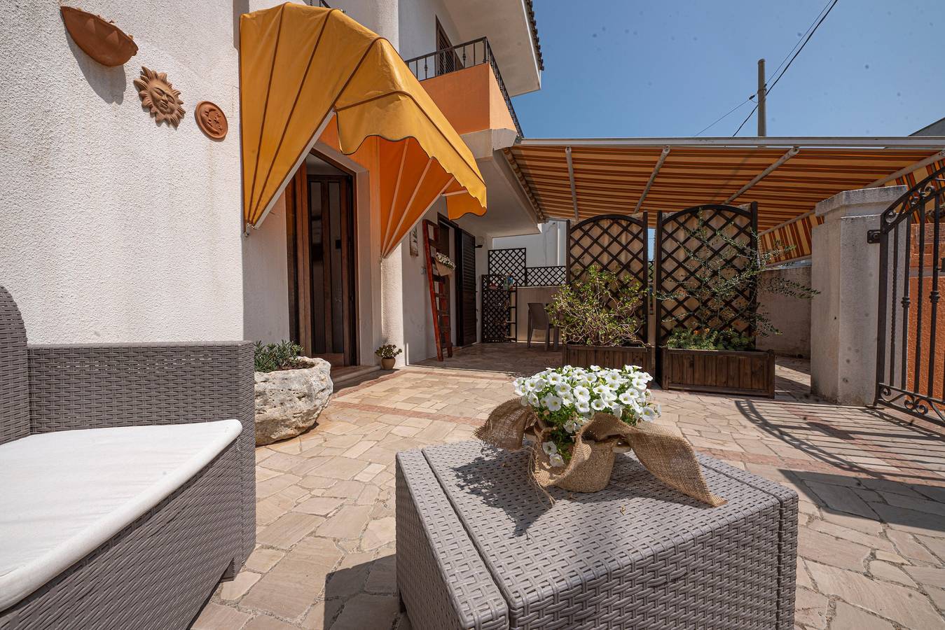 Appartamento intero, Appartamento Mirto con Terrazza Privata, Wi-Fi e Aria Condizionata in Gagliano del Capo, Provincia di Lecce