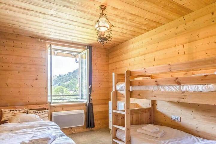 Gîte pour 5 personnes, avec Terrasse à Montmin - 3