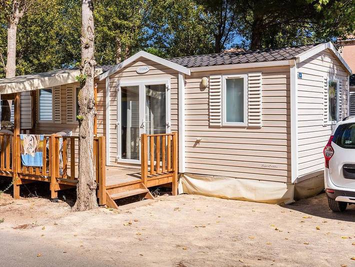 Camping für 4 Personen, mit Sauna und Kinderpool in Vias - 2