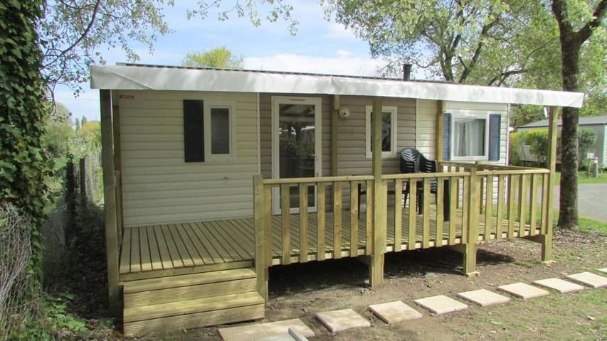 Camping pour 6 personnes, avec piscine et terrasse à Saint-Georges-de-Didonne - 4