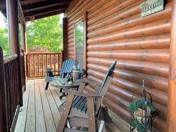 Glamping for 6 Guests in Great Smoky Mountains National Park, Tennessee, Picture 3