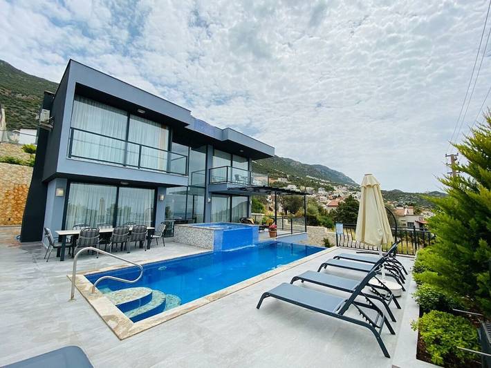 Apartment for 10 people, with terrace in Kalkan